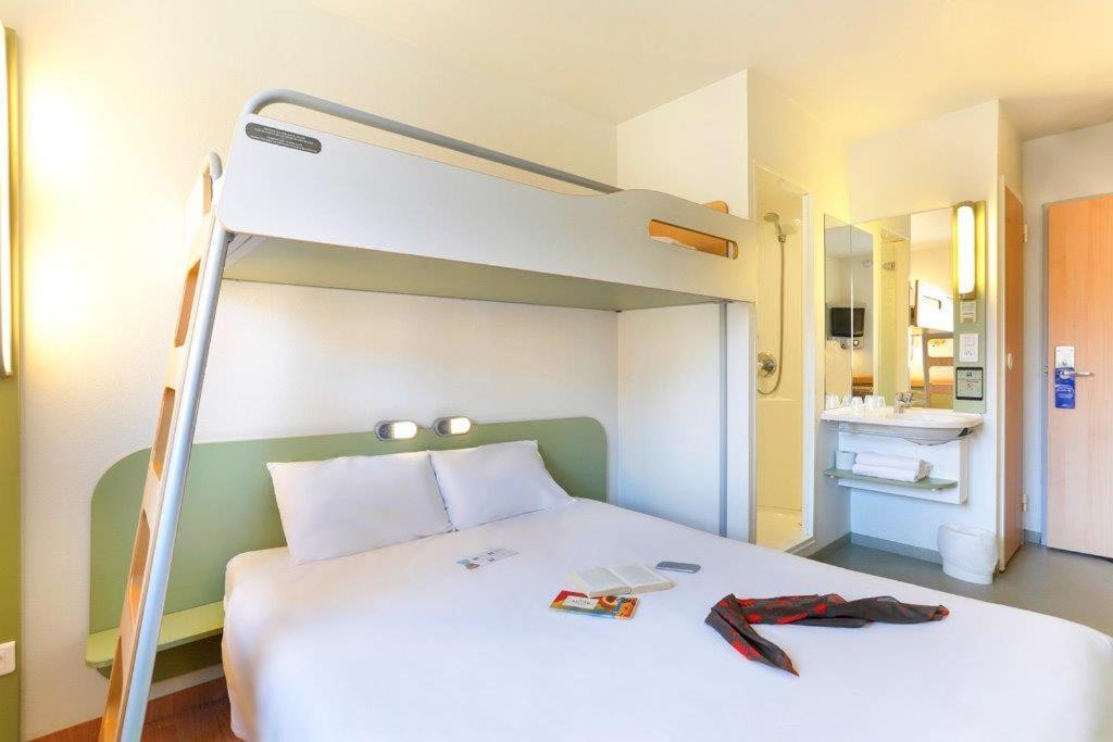 Ibis Budget Biarritz - Anglet Exterior photo